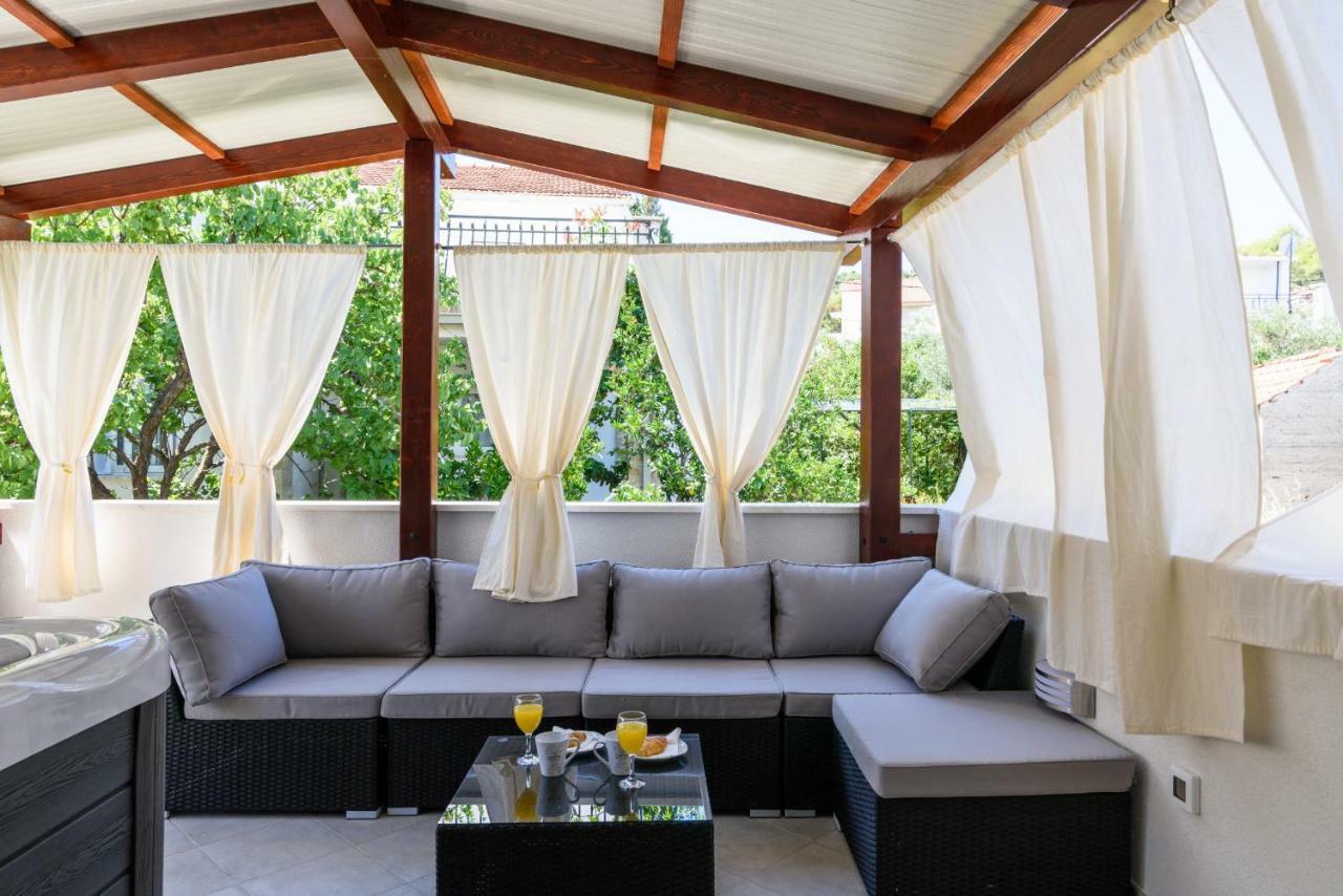 Apartment Porat Trogir Exterior photo