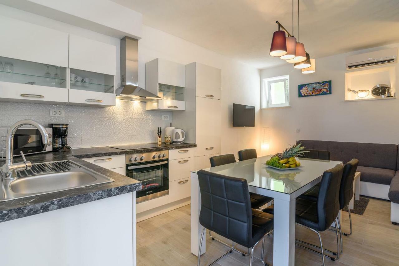 Apartment Porat Trogir Exterior photo